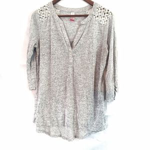 Fall vibes gray top with 3/4 sleeves Size XL